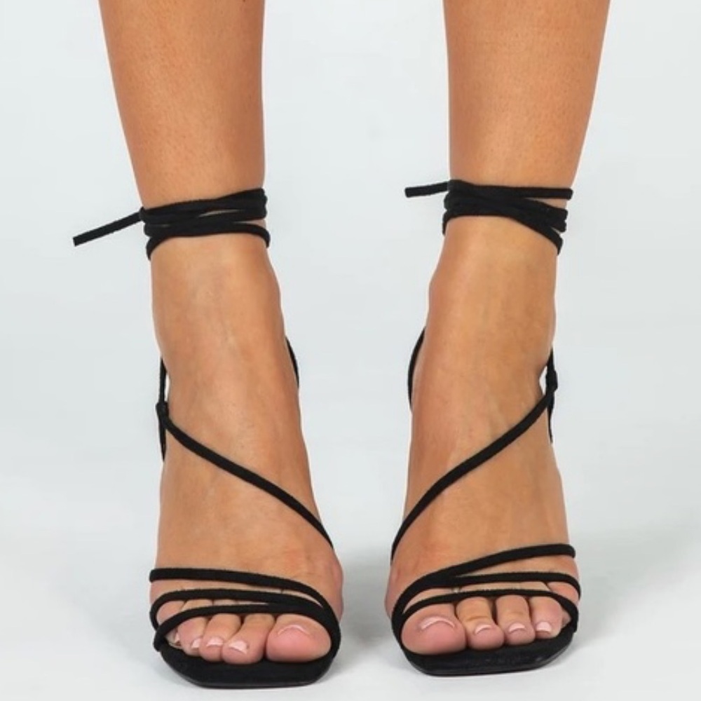 Princess Polly Billini Viva black lace up heels SZ 8